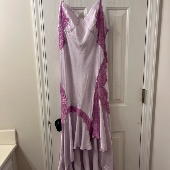 Free people sensuous silk feel slip . - Picture 3 of 6